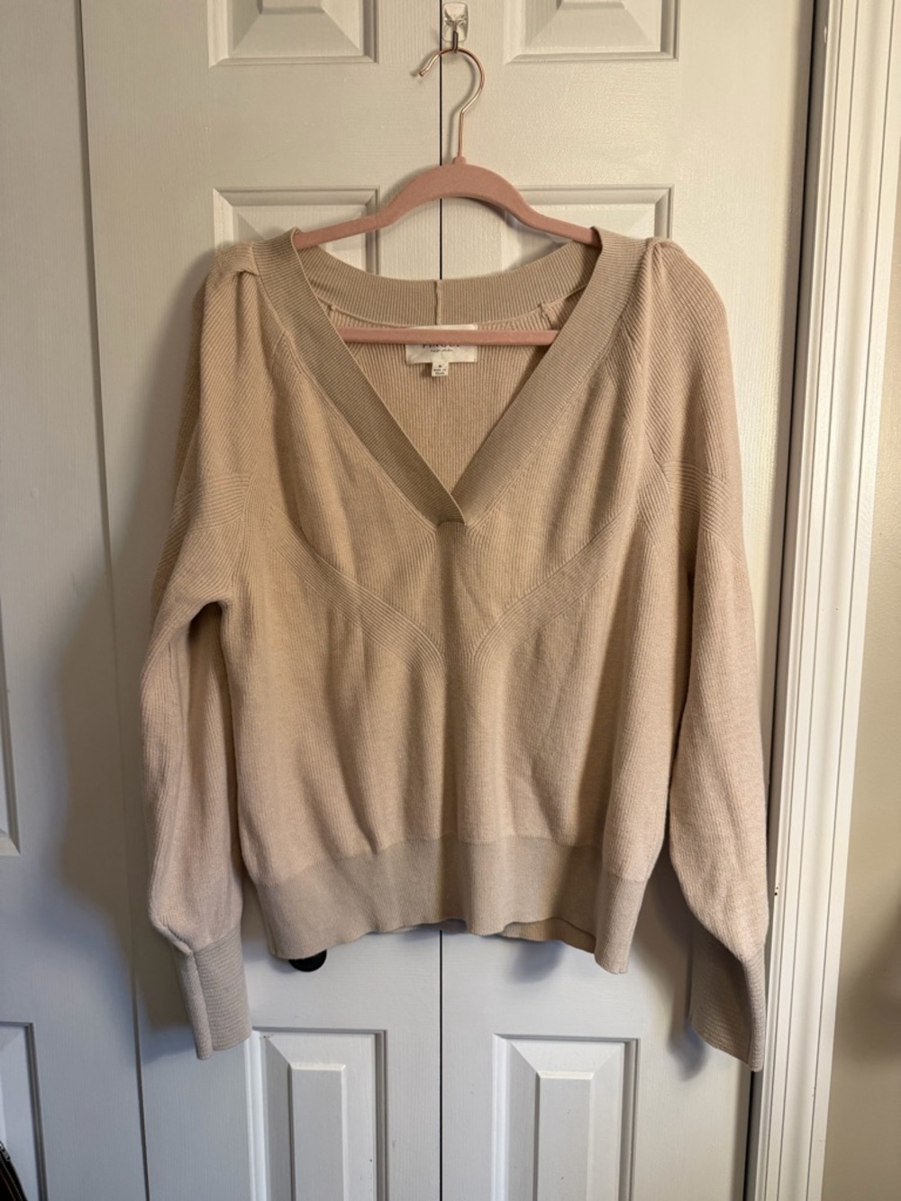 Women’s V-Neck Knit Sweater - Beige - PINQUE